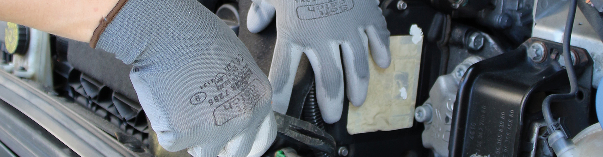 Polyurethane gloves