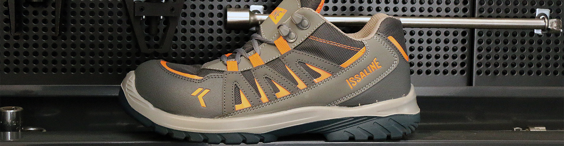 Safety shoes